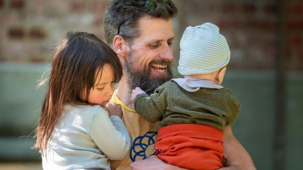 Vater bekannt – ein Samenspender und seine 30 Kinder