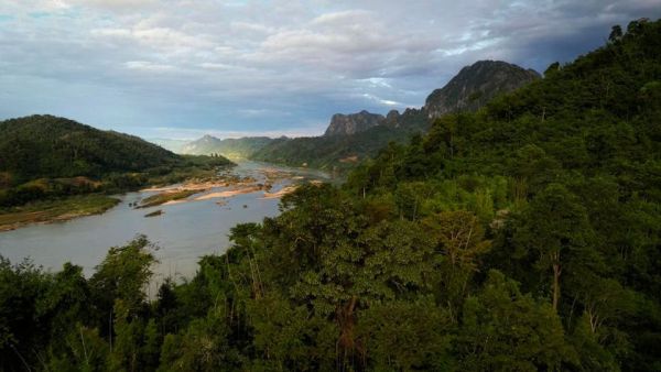 Auf dem Mekong durch Laos