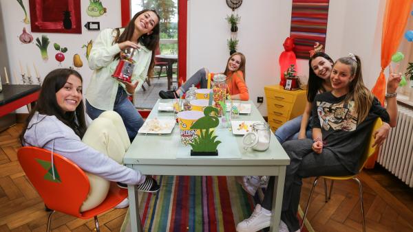 Die Mädchen-WG - Im Schloss am See