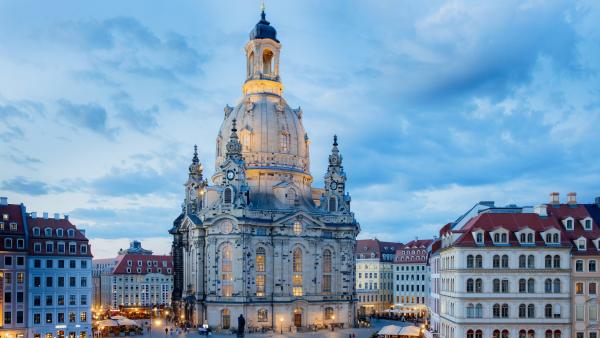 Festlicher Neujahrsgottesdienst - Prüft alles und behaltet das Gute! Festlicher Neujahrsgottesdienst - Prüft alles und behaltet das Gute!