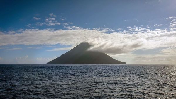 Tonga, die Wucht des Unterseevulkans