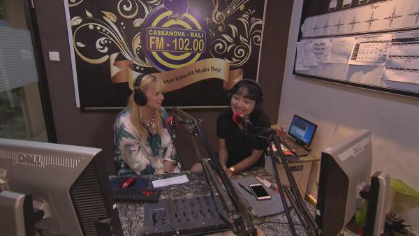 Julia Leischik sucht: Bitte melde dich Julia Leischik sucht: Bitte melde dich