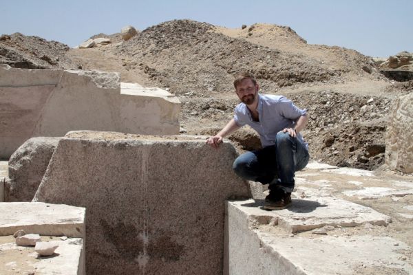 Tatort Pyramide - Grabräubern auf der Spur