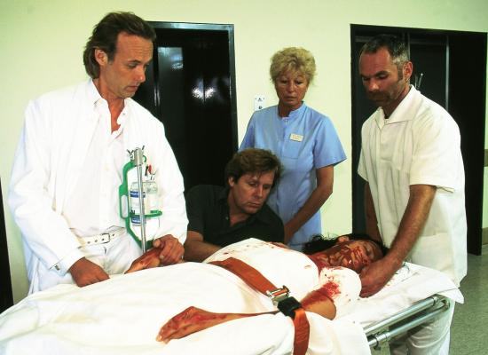 Dr. Stefan Frank - Der Arzt, dem die Frauen vertrauen Dr. Stefan Frank - Der Arzt, dem die Frauen vertrauen