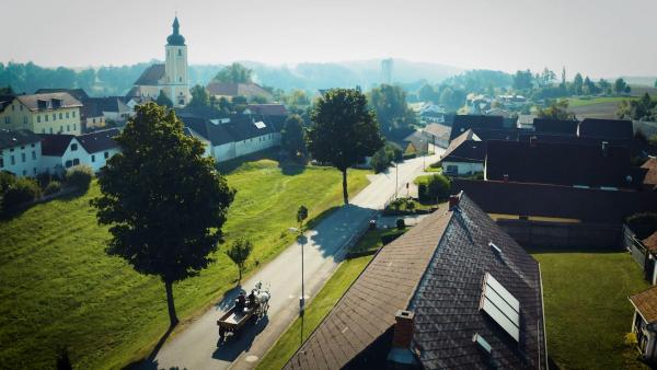 Hilfe unser Dorf stirbt!